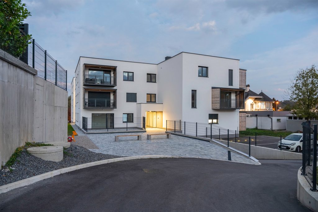 Večstanovanjski stavbi Pesnica in Hoče